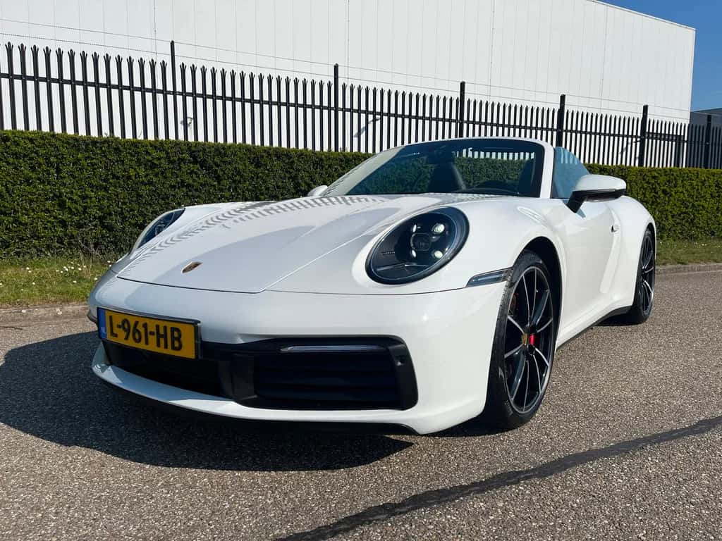 Porsche 911 (2019) — foto 1