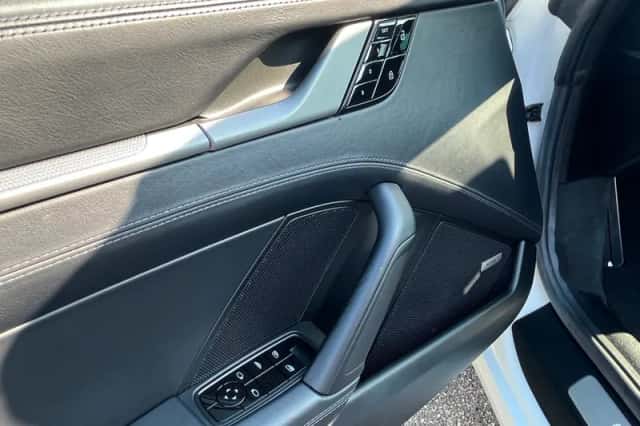 Porsche 911 (2019) thumbnail 2
