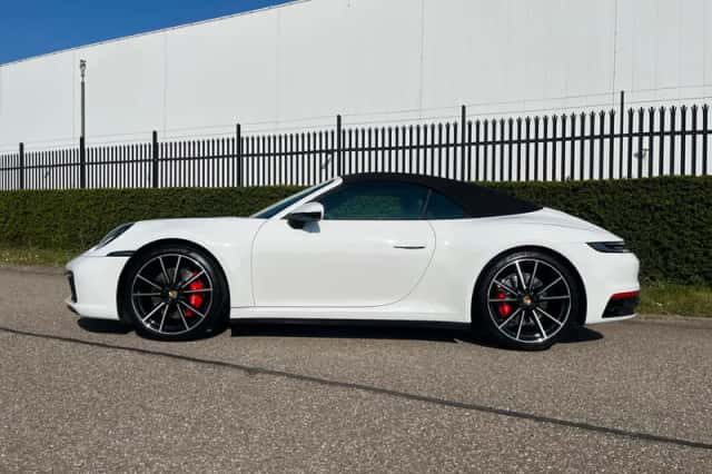 Porsche 911 (2019) thumbnail 8