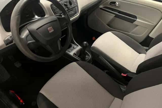 SEAT Mii (2012) thumbnail 2