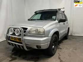 Suzuki Grand (2000)