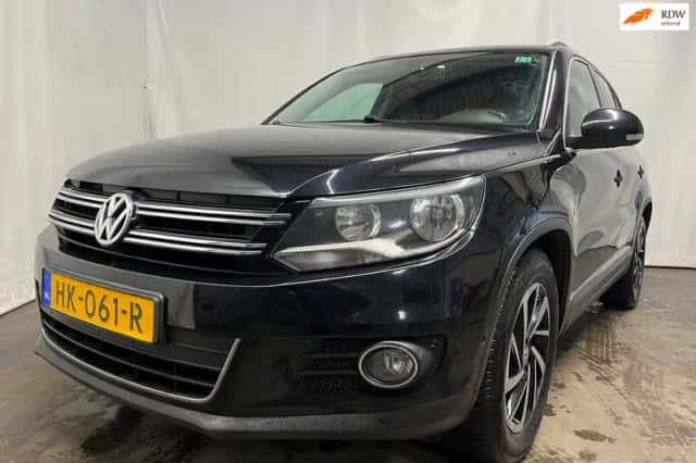 Volkswagen Tiguan (2015) thumbnail 1