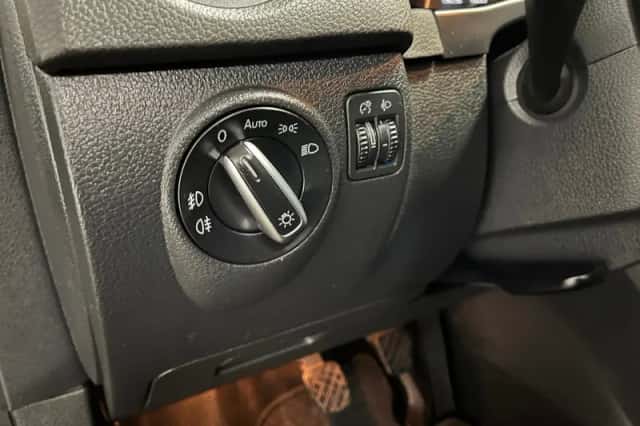 Volkswagen Tiguan (2015) thumbnail 7