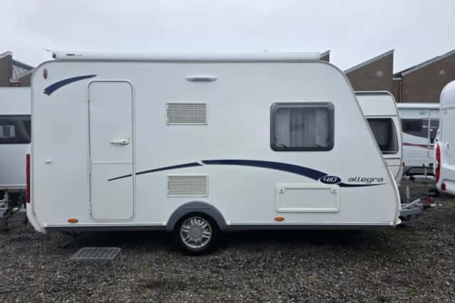 Caravelair Allegra (2012) thumbnail 2