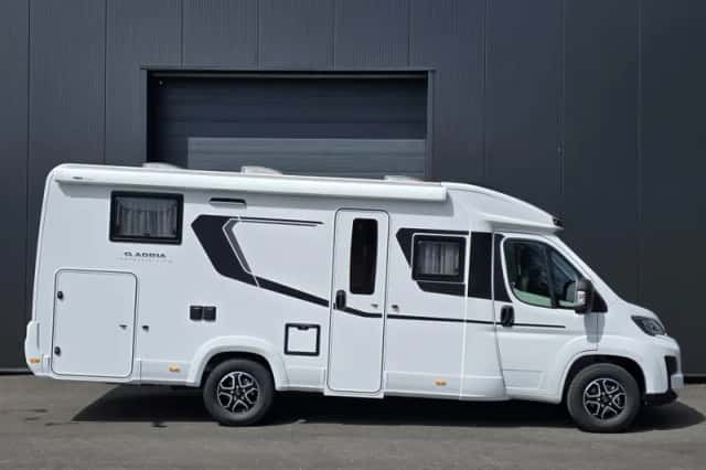 Adria Compact (2026) thumbnail 2