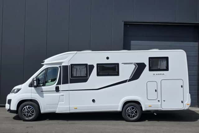 Adria Compact (2026) thumbnail 5