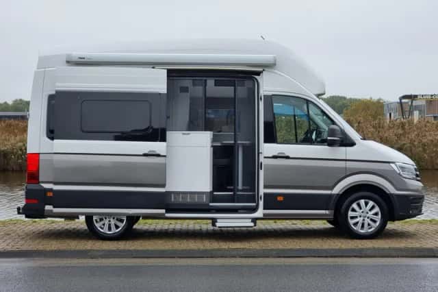 Volkswagen Grand California (2019) thumbnail 3