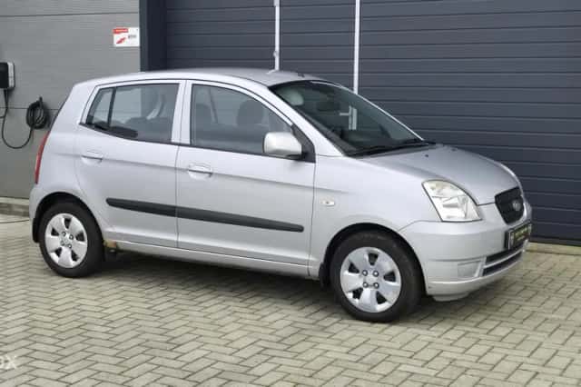 Kia Picanto (2005) thumbnail 2