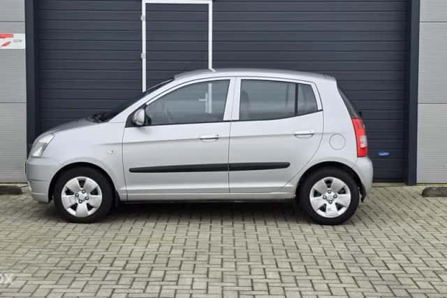 Kia Picanto (2005) thumbnail 6