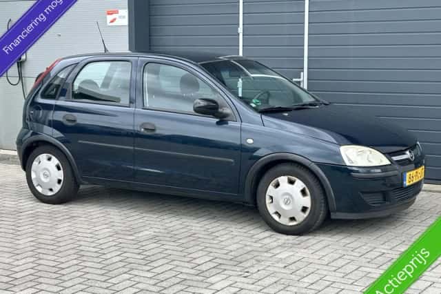 Opel Corsa (2004) thumbnail 2