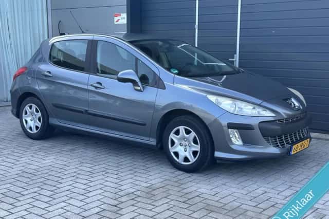 Peugeot 308 (2009) thumbnail 2