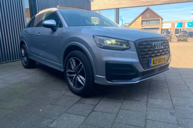 Audi Q2 (2017) thumbnail 3