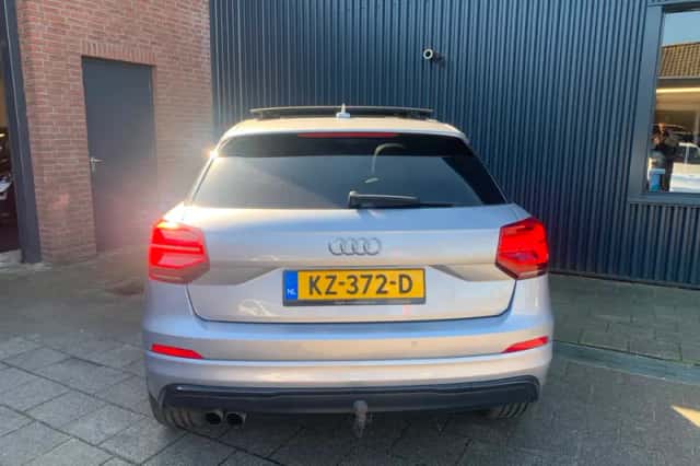 Audi Q2 (2017) thumbnail 5