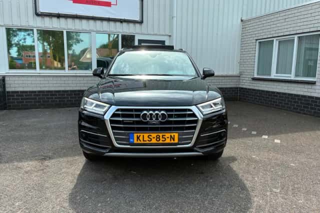 Audi Q5 (2018) thumbnail 2
