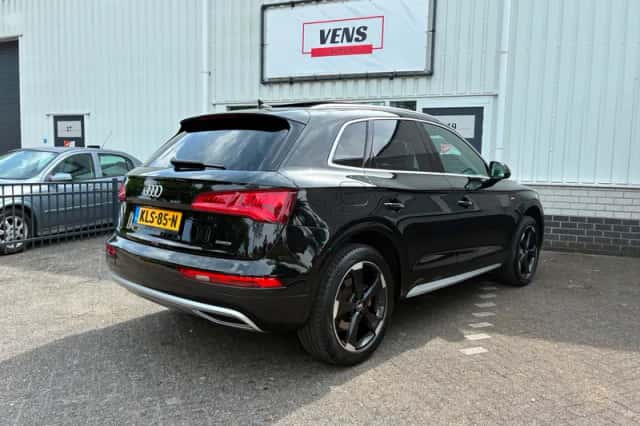 Audi Q5 (2018) thumbnail 6