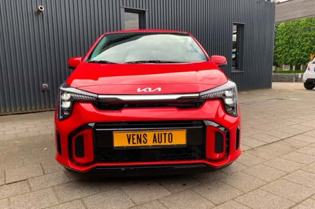 Kia Picanto (2024) thumbnail 2