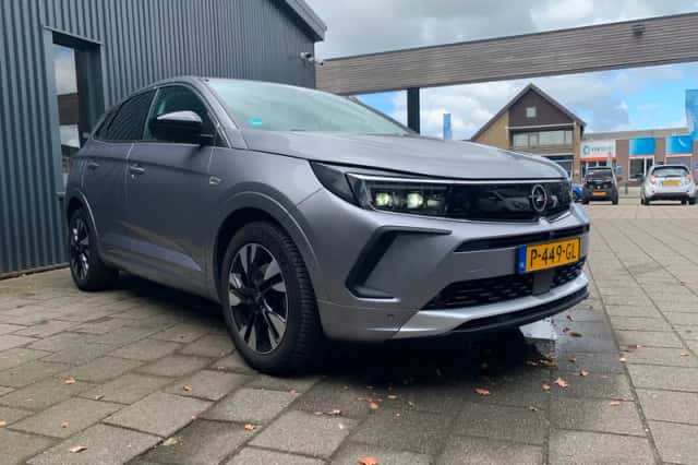 Opel Grandland (2022) thumbnail 3