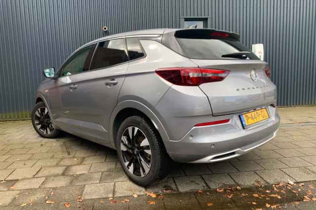 Opel Grandland (2022) thumbnail 4