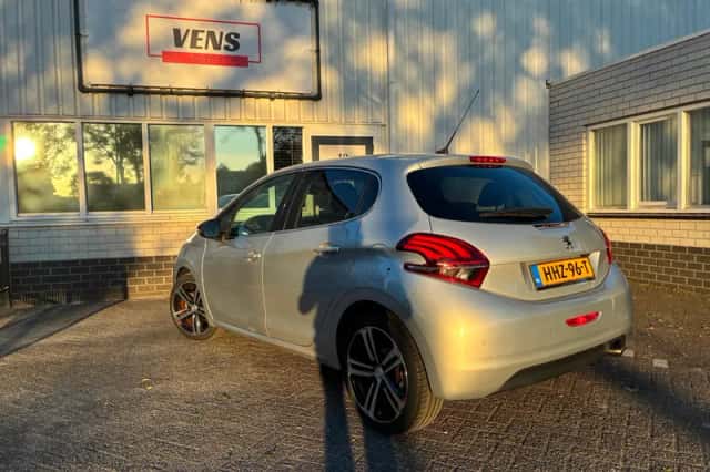 Peugeot 208 (2017) thumbnail 4