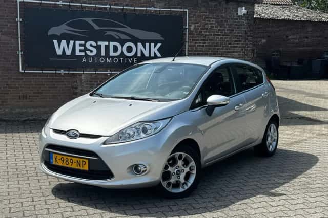 Ford Fiesta (2011) thumbnail 1