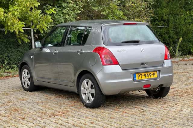 Suzuki Swift (2008) thumbnail 3