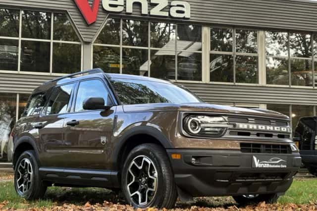 Ford Bronco (2022) thumbnail 1