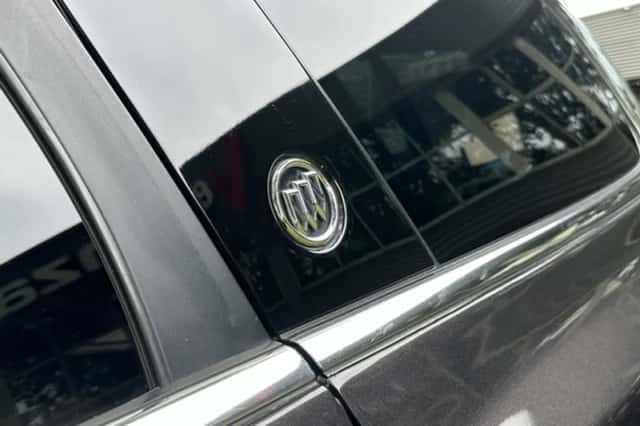 Buick Enclave (2013) thumbnail 4
