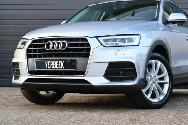 Audi Q3 (2018) thumbnail 3