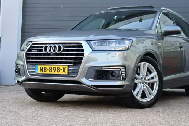 Audi Q7 (2016) thumbnail 3