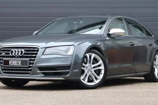 Audi S8 (2013) thumbnail 2