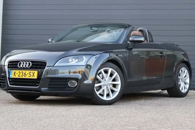 Audi TT (2012) thumbnail 2