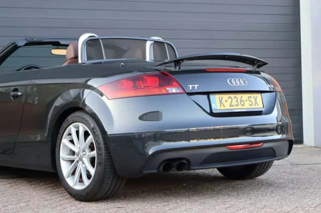 Audi TT (2012) thumbnail 5