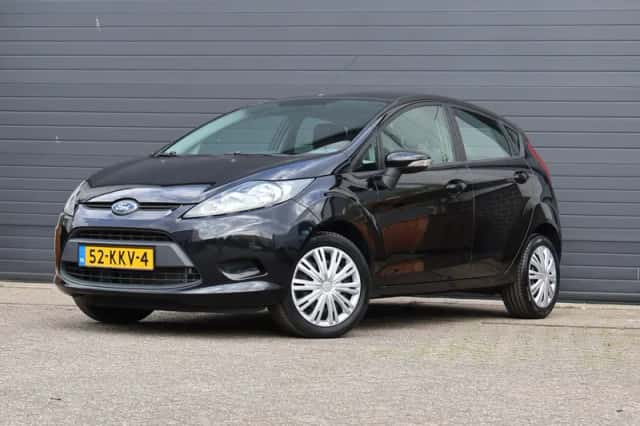 Ford Fiesta (2009) thumbnail 2