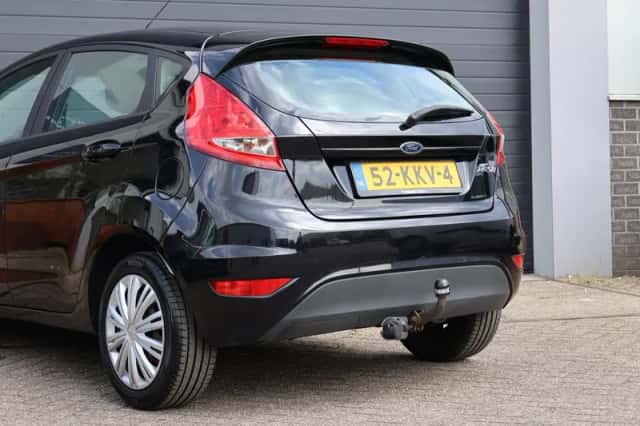 Ford Fiesta (2009) thumbnail 5