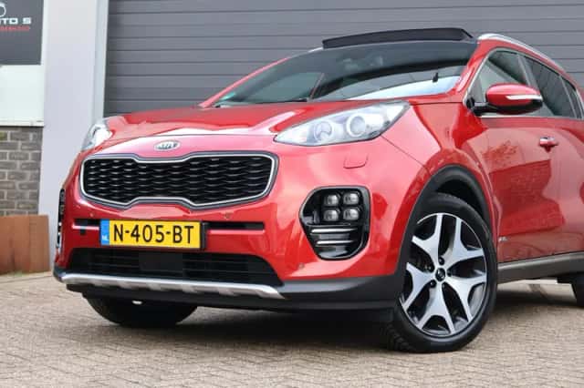 Kia Sportage (2016) thumbnail 3