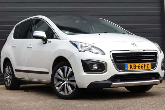 Peugeot 3008 (2016) thumbnail 1