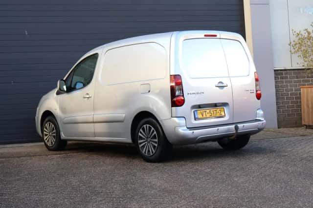 Peugeot Partner (2016) thumbnail 4