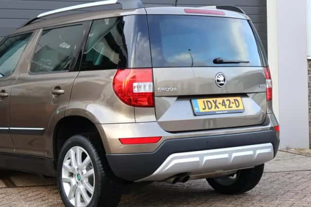 Škoda Yeti (2014) thumbnail 5