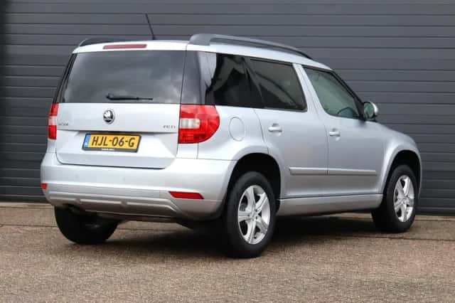Škoda Yeti (2014) thumbnail 6