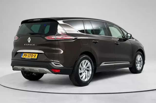 Renault Espace (2017) thumbnail 4