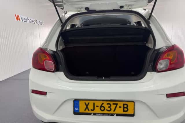 Mitsubishi Space Star (2019) thumbnail 3
