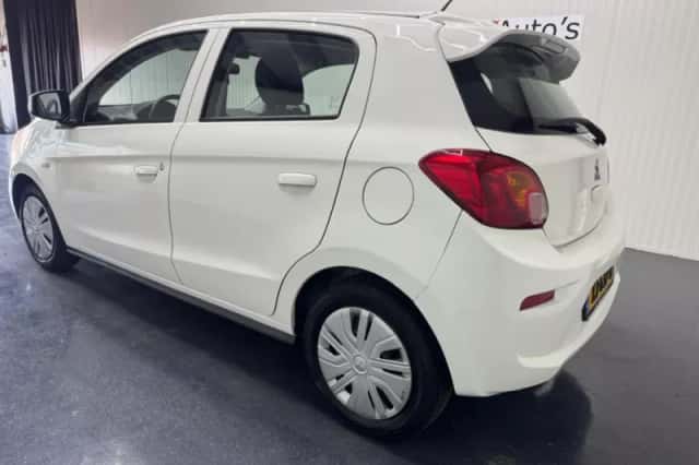 Mitsubishi Space Star (2019) thumbnail 5