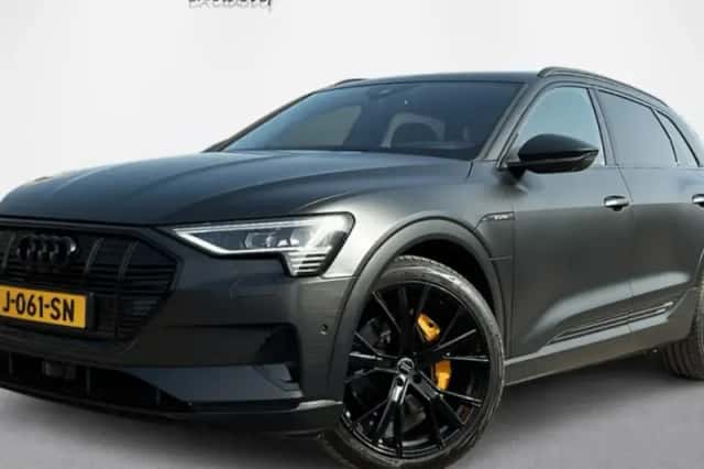 Audi e-tron (2018) thumbnail 1