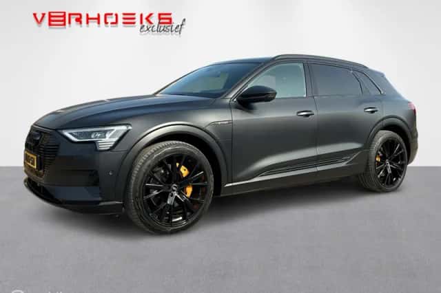 Audi e-tron (2018) thumbnail 6