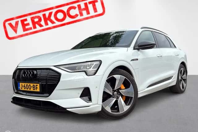 Audi e-tron (2019) thumbnail 2