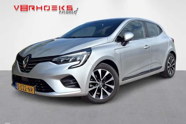Renault Clio (2022) thumbnail 2