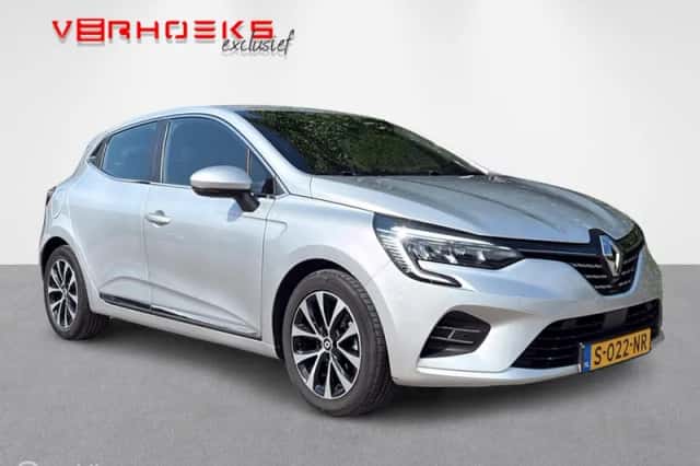 Renault Clio (2022) thumbnail 4