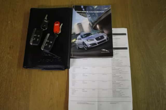 Jaguar XF (2015) thumbnail 6