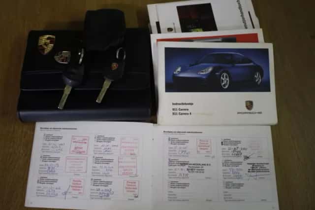 Porsche 911 (2000) thumbnail 6