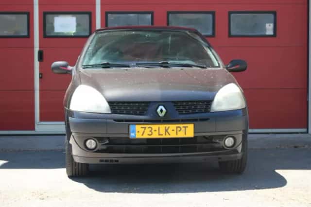 Renault Clio (2003) thumbnail 6